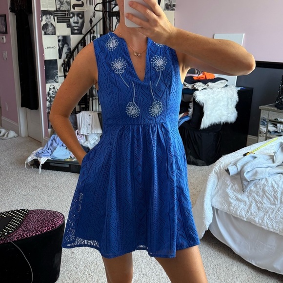 Tulle Dresses & Skirts - Tulle Blue Mini V-Neck Dandelion Sleeveless Dress with Pockets Lace Material